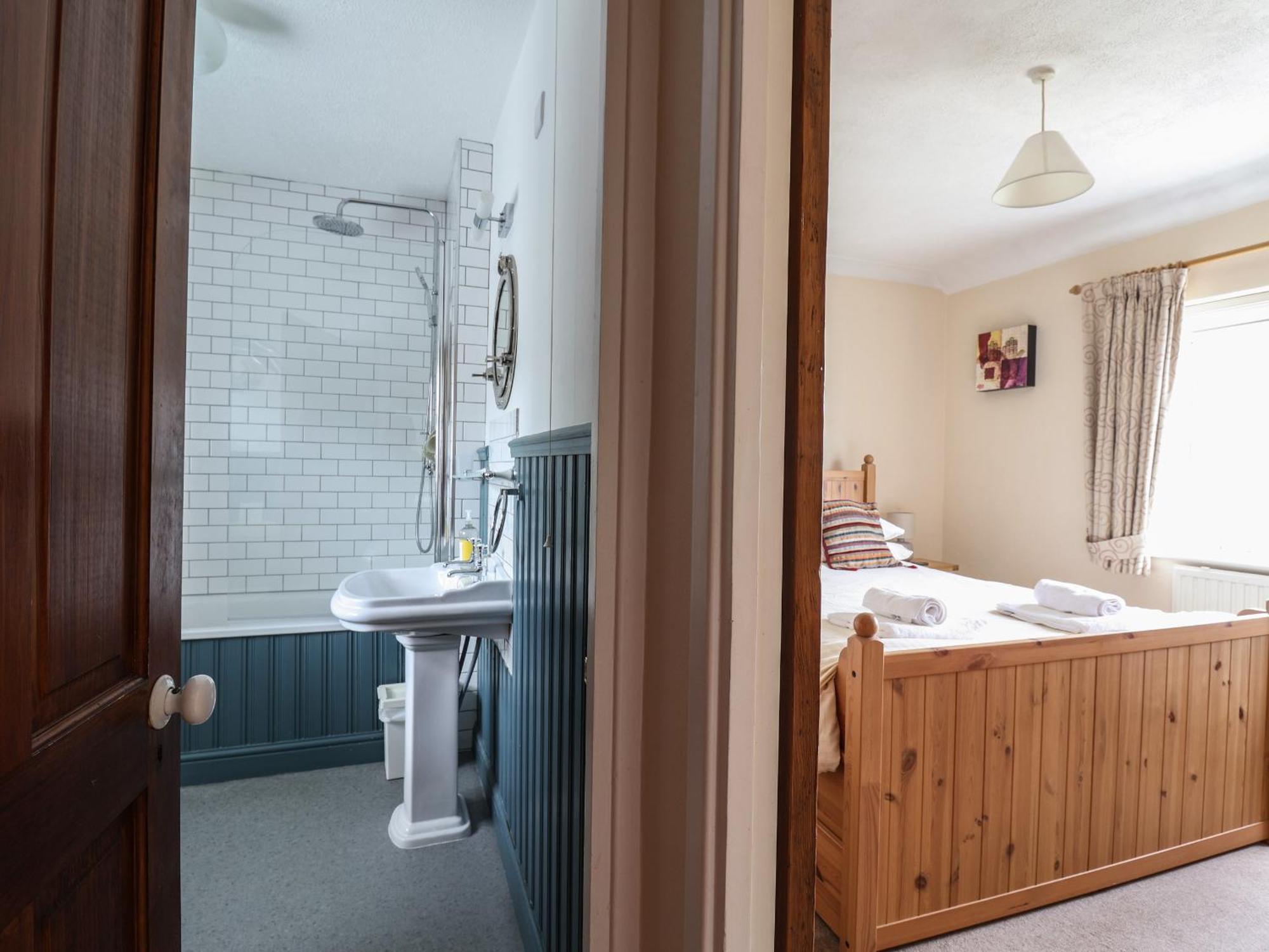 Villa Kelly Bray à Lyme Regis Extérieur photo
