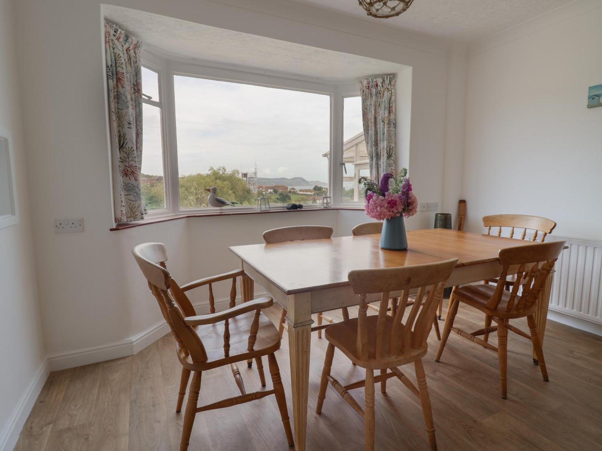 Villa Kelly Bray à Lyme Regis Extérieur photo